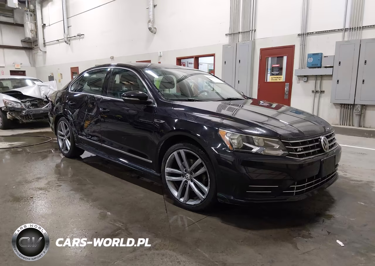 2017 Volkswagen Passat 1.8T R-Line – zdjęcie 1 z 22