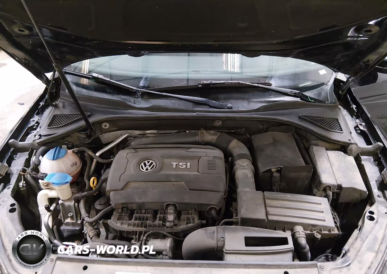 2017 Volkswagen Passat 1.8T R-Line VIN:1VWDT7A30HC055100 - 10