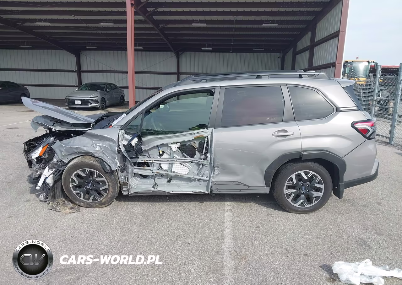 2025 Subaru Forester Premium VIN:JF2SLDDC1SH463671 - 15