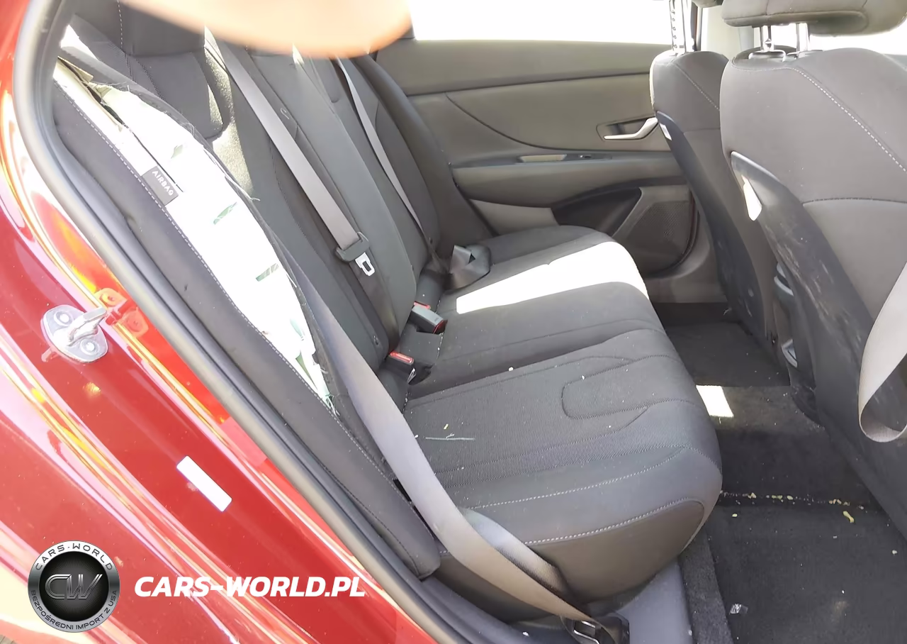 2026 Hyundai Elantra Se VIN:KMHLL4DG3TU127529 - 8