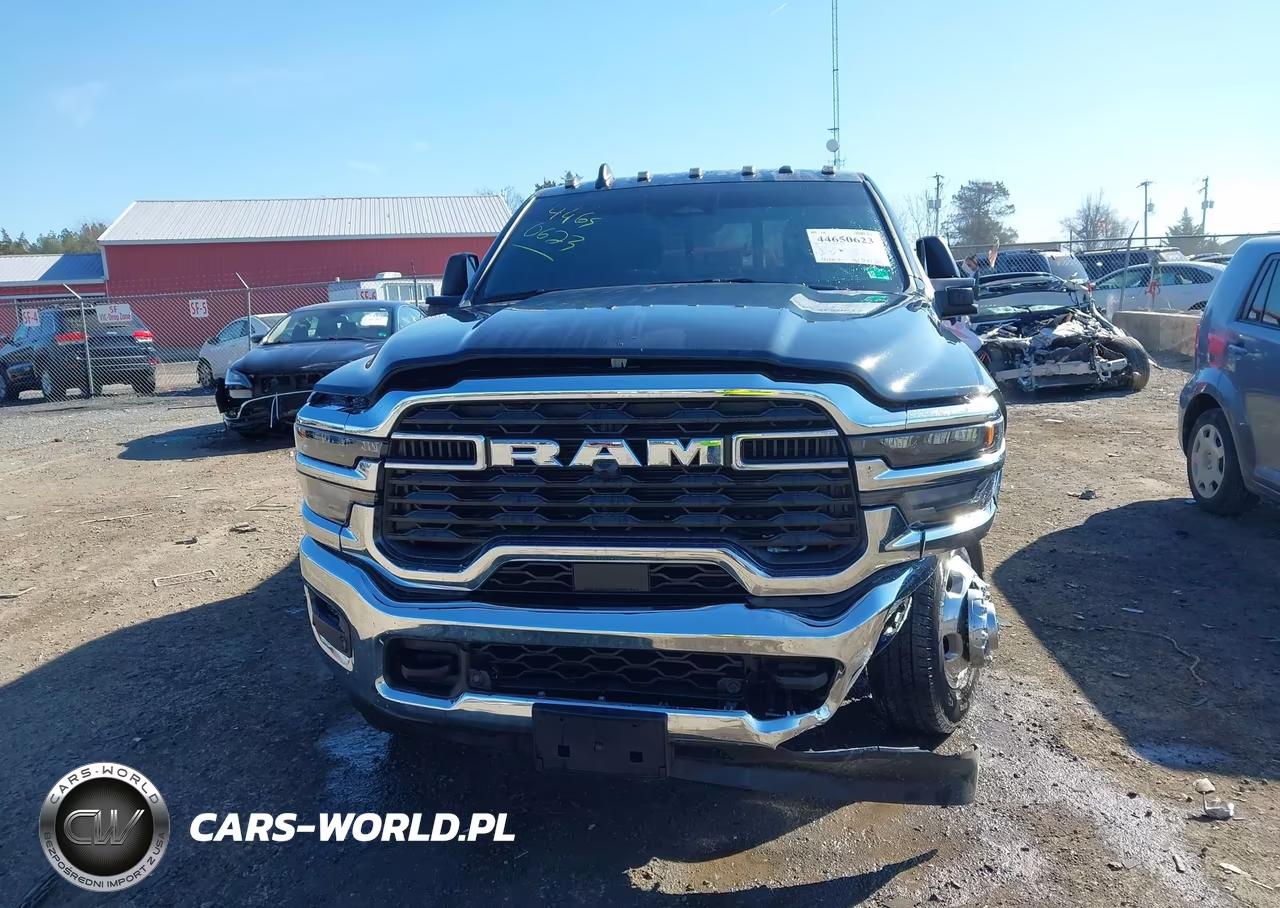 2026 Ram 3500 Tradesman 4X4 8' Box VIN:3C63RRGL7TG152727 - 12