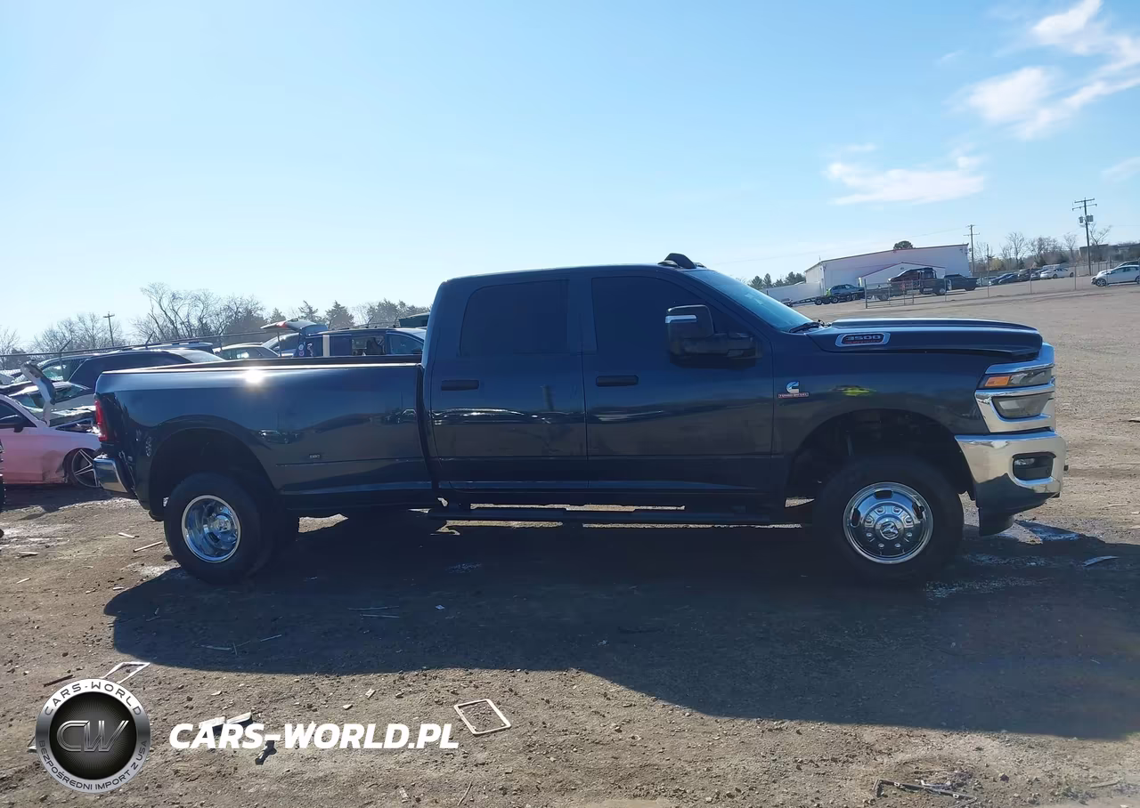 2026 Ram 3500 Tradesman 4X4 8' Box VIN:3C63RRGL7TG152727 - 13