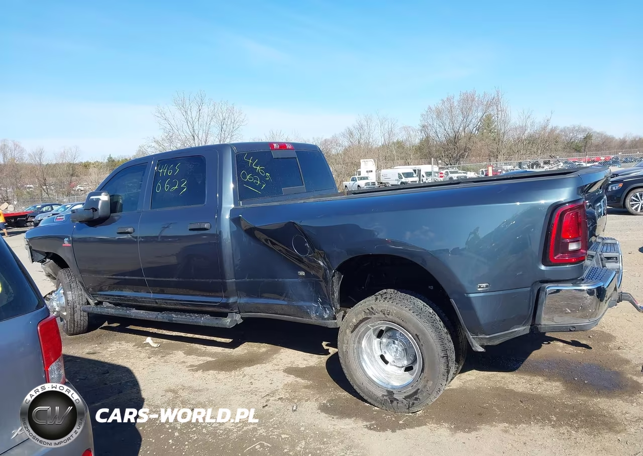 2026 Ram 3500 Tradesman 4X4 8' Box VIN:3C63RRGL7TG152727 - 14