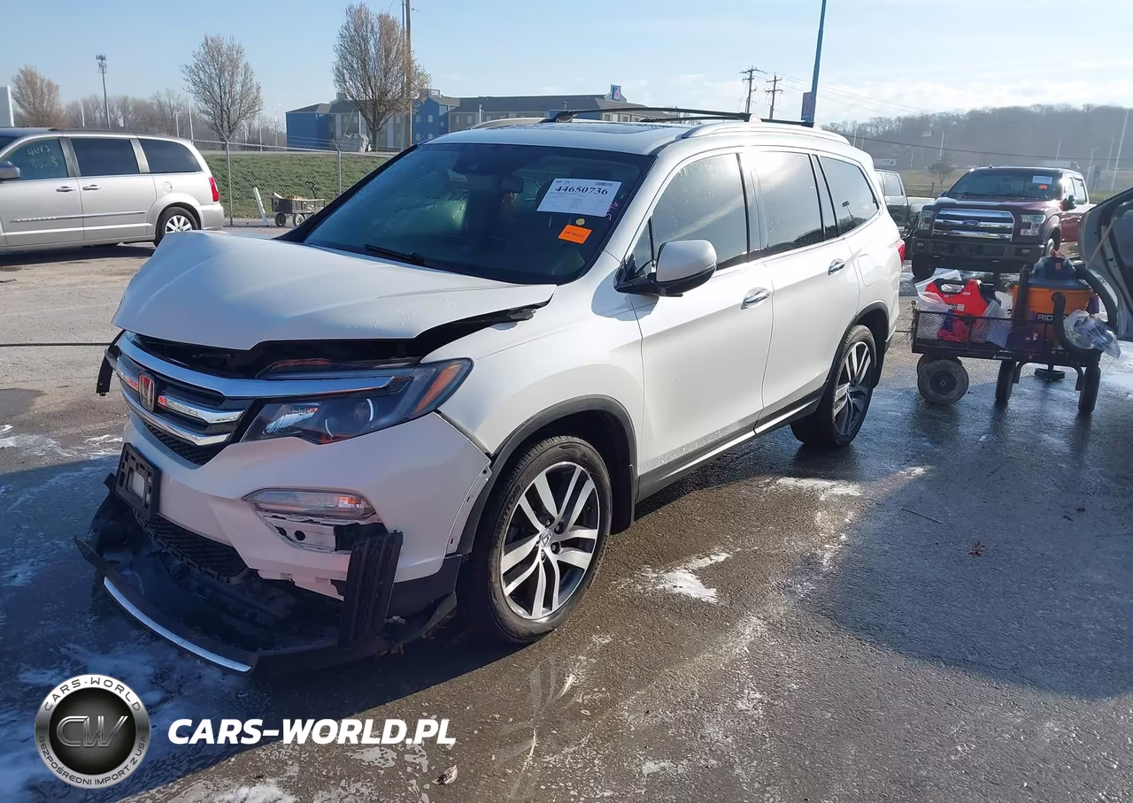 2017 Honda Pilot Touring VIN:5FNYF6H9XHB056354 - 2