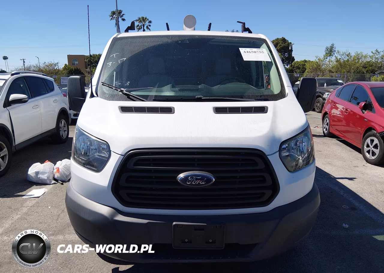 2018 Ford Transit-150 VIN:1FTYE2YM2JKB14644 - 11