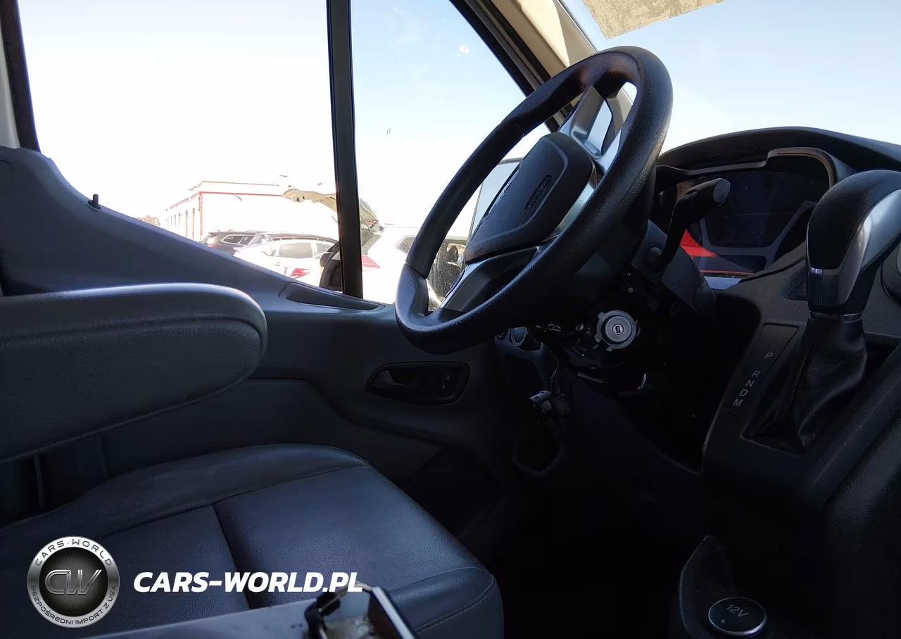 2018 Ford Transit-150 VIN:1FTYE2YM2JKB14644 - 6