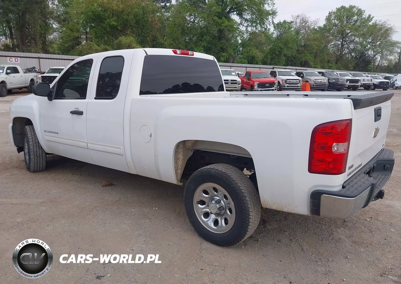 2011 Chevrolet Silverado 1500 Ls VIN:1GCRCREA1BZ254285 - 3