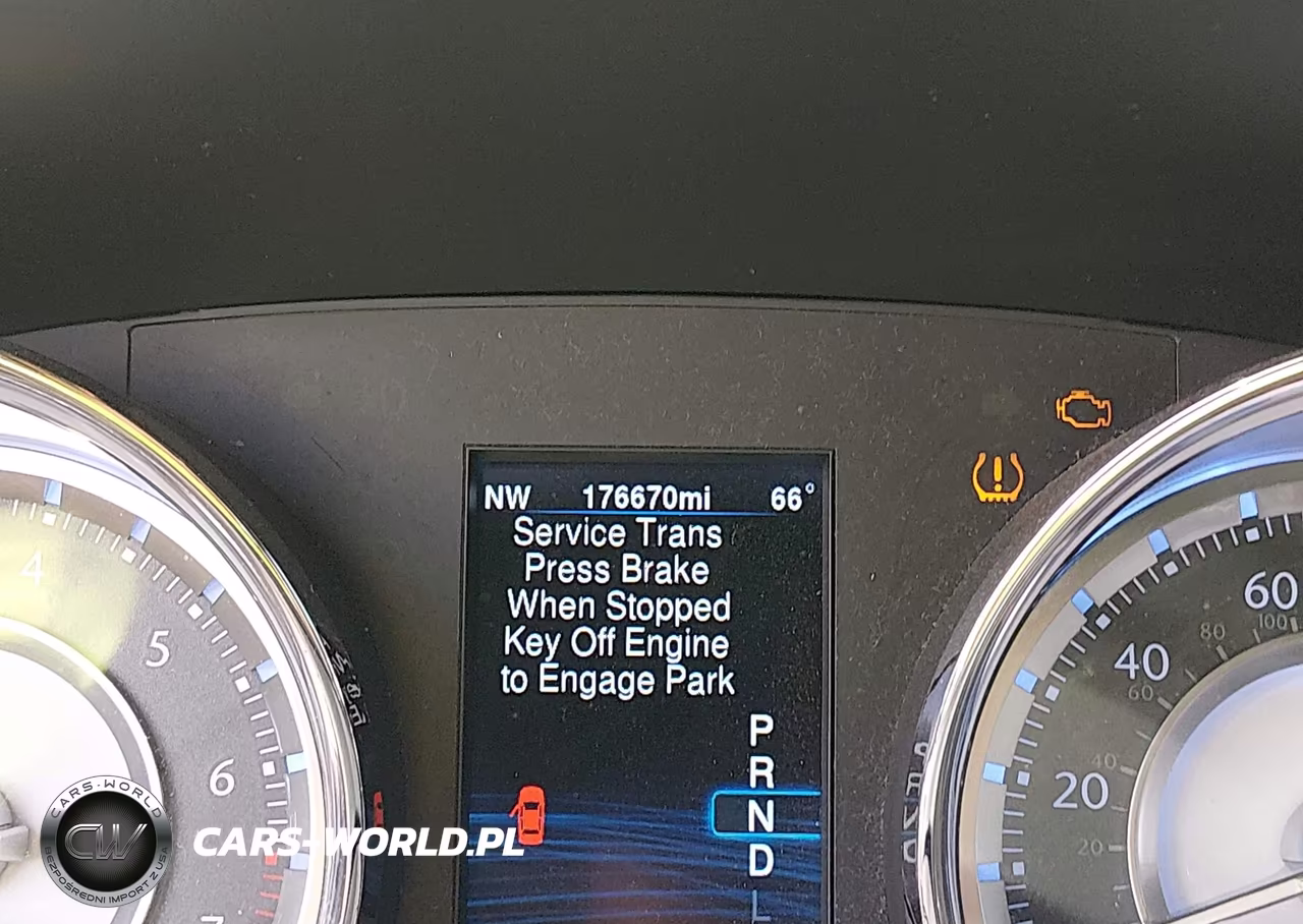 2014 Chrysler 300 VIN:2C3CCAAG6EH288684 - 15