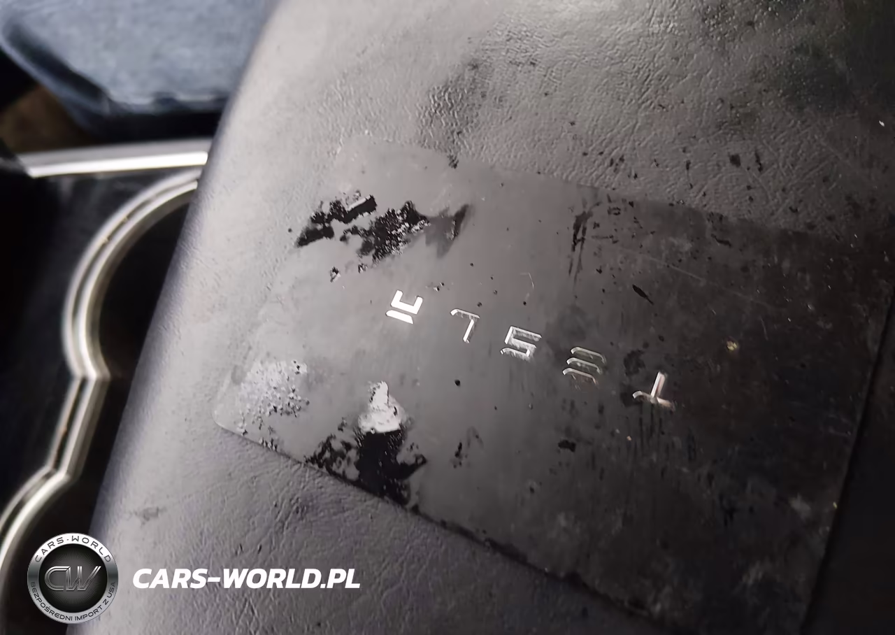 2021 Tesla Model Y Performance Dual Motor All-Wheel Drive VIN:5YJYGDEF4MF076153 - 11