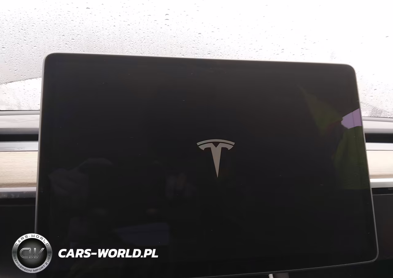 2021 Tesla Model Y Performance Dual Motor All-Wheel Drive VIN:5YJYGDEF4MF076153 - 18