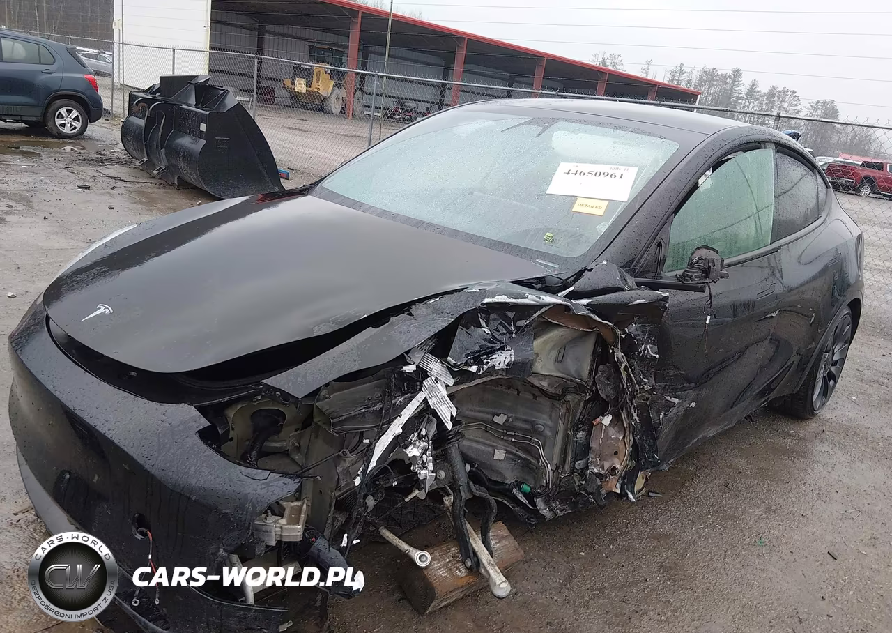 2021 Tesla Model Y Performance Dual Motor All-Wheel Drive VIN:5YJYGDEF4MF076153 - 2