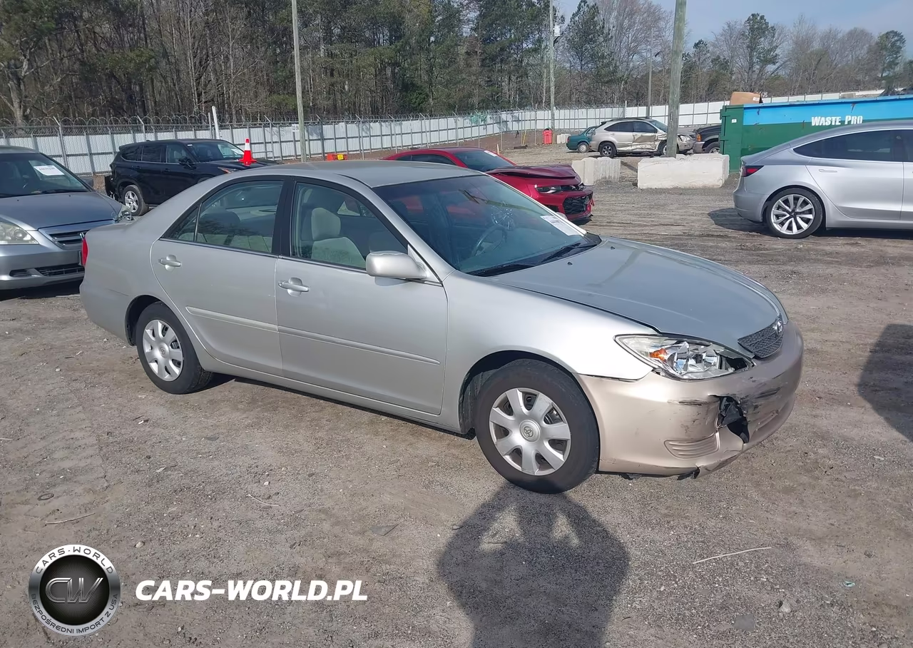 2004 Toyota Camry Le