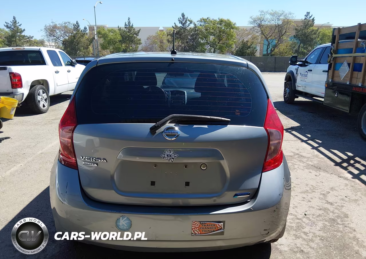 2015 Nissan Versa Note S Plus VIN:3N1CE2CP5FL370457 - 16
