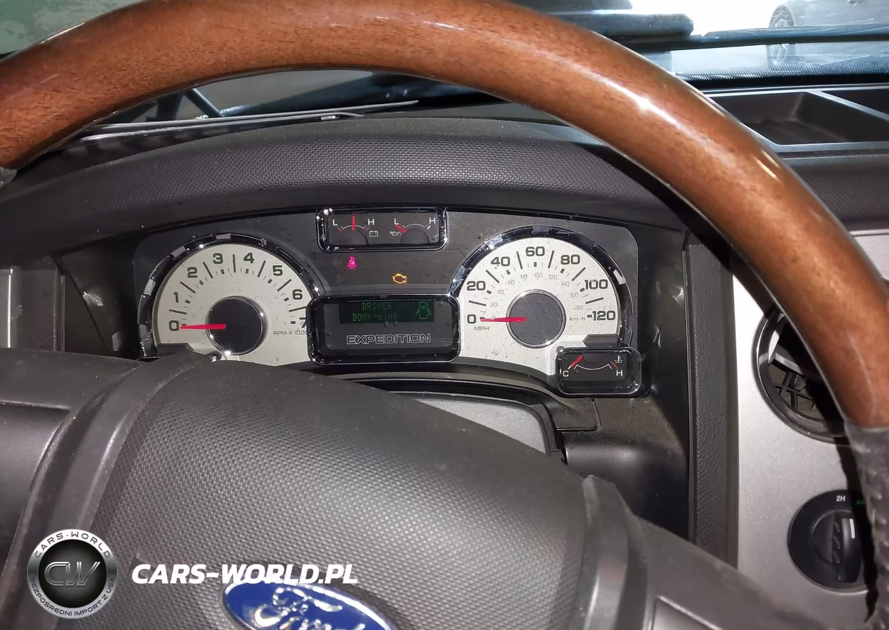 2010 Ford Expedition Limited VIN:1FMJU2A54AEB62311 - 7
