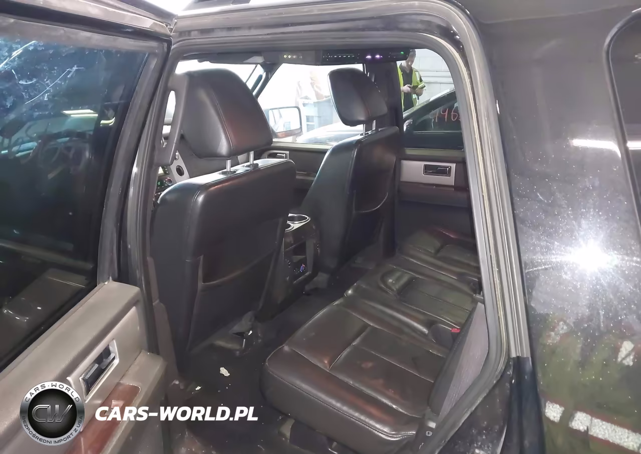 2010 Ford Expedition Limited VIN:1FMJU2A54AEB62311 - 8