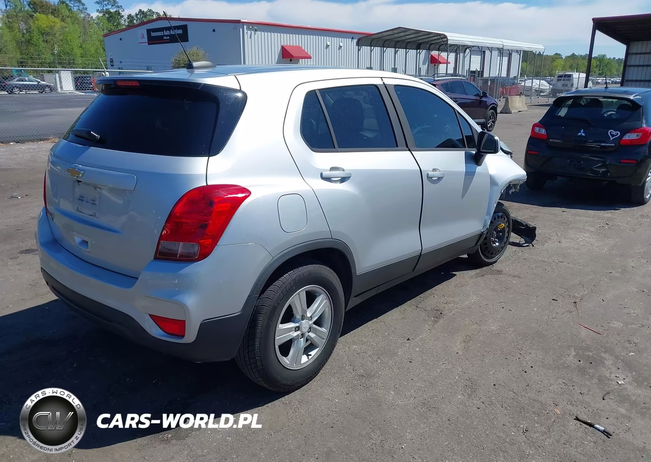2020 Chevrolet Trax Fwd Ls VIN:3GNCJKSB6LL223713 - 4