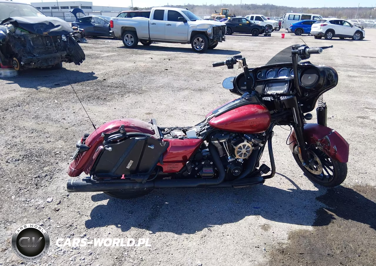 2018 Harley-Davidson Flhxs Street Glide Special VIN:1HD1KRC16JB643321 - 13
