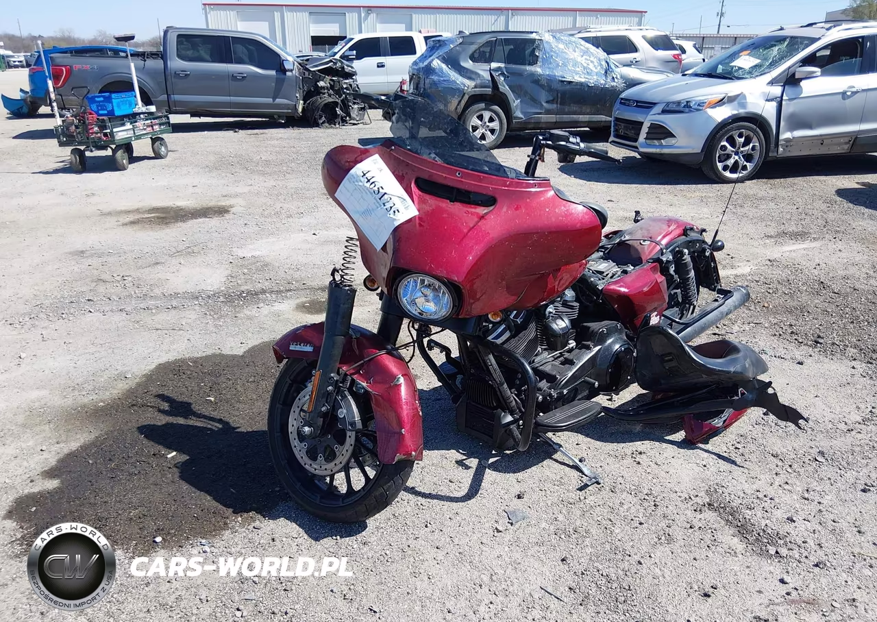 2018 Harley-Davidson Flhxs Street Glide Special VIN:1HD1KRC16JB643321 - 2