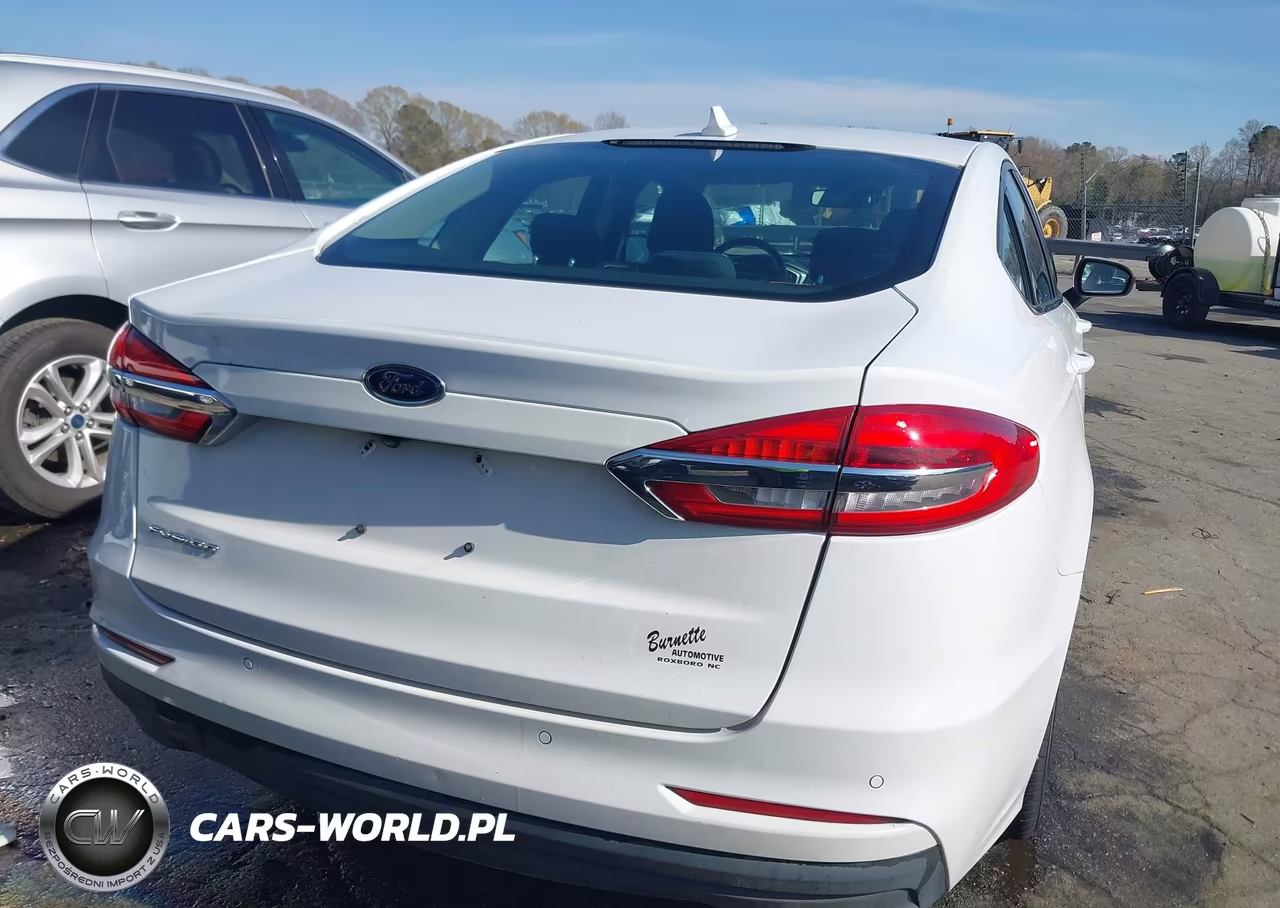 2020 Ford Fusion Se VIN:3FA6P0H71LR131889 - 16