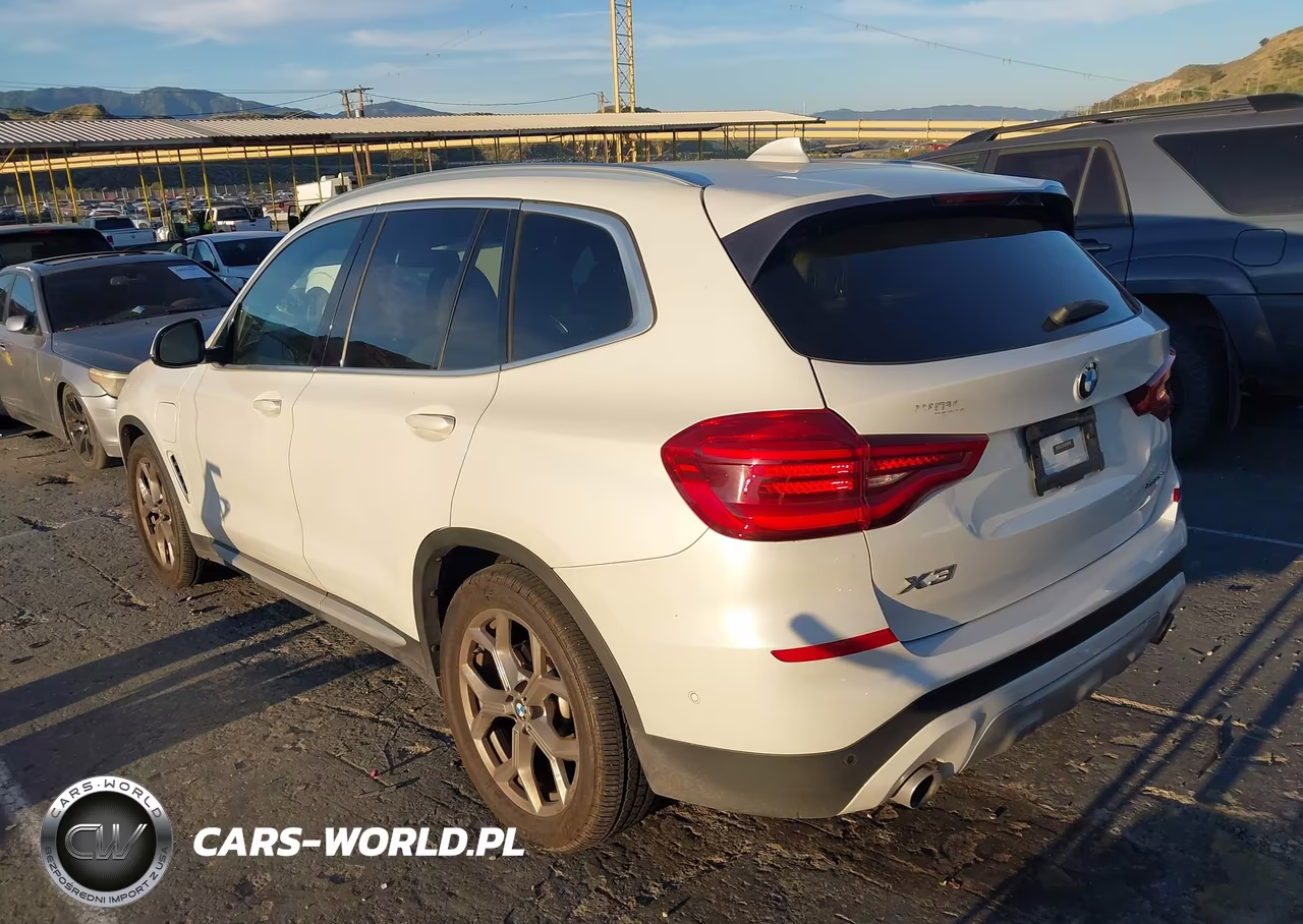 2021 BMW X3 Phev xDrive30E VIN:5UXTS1C05M9F13207 - 3