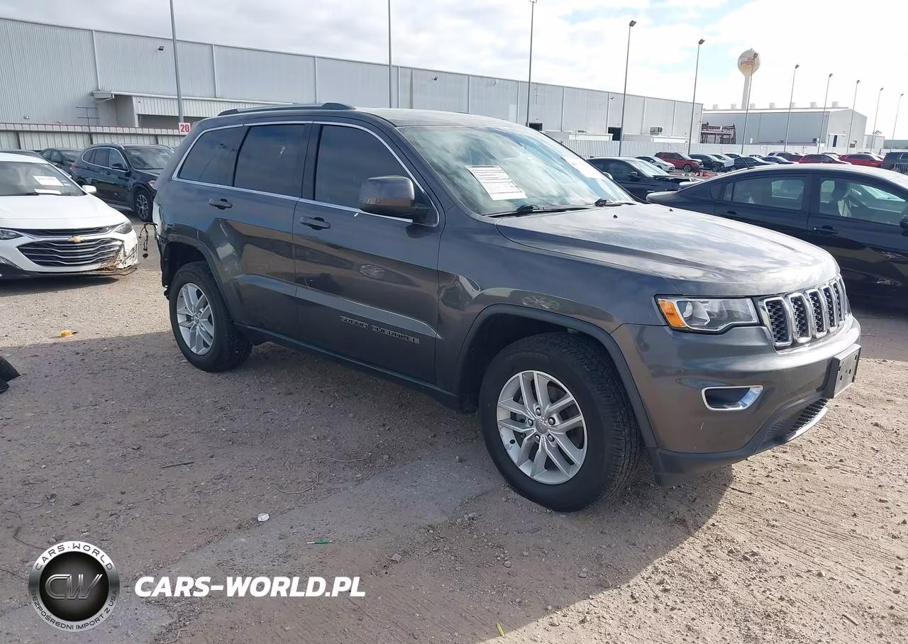 2017 Jeep Grand Cherokee Laredo 4X2