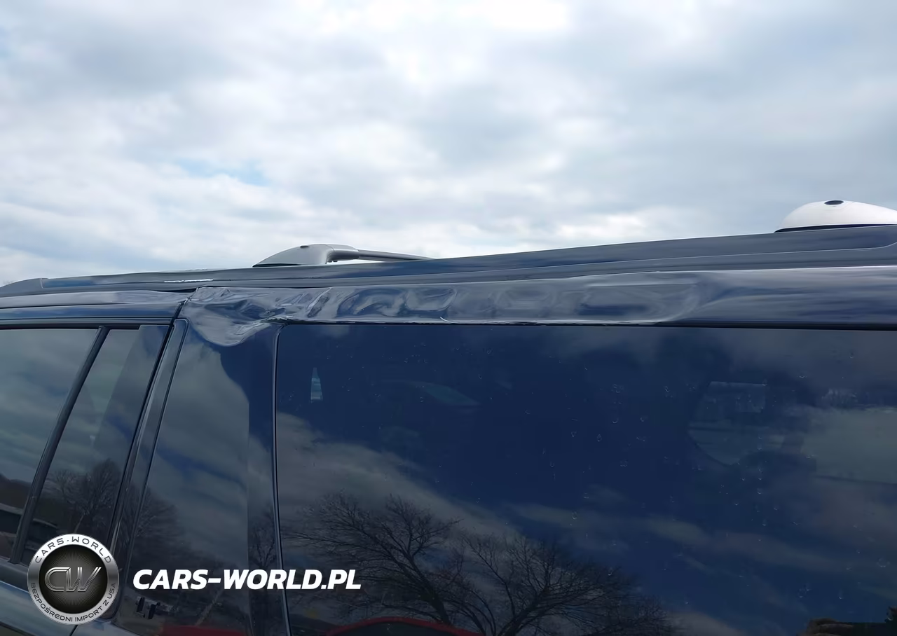 2019 Chevrolet Suburban Lt VIN:1GNSKHKC8KR144667 - 19