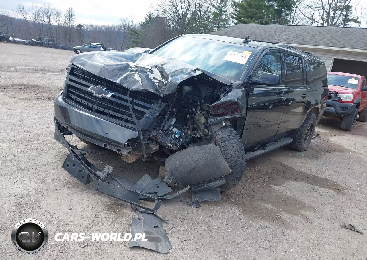 2019 Chevrolet Suburban Lt VIN:1GNSKHKC8KR144667 - 2