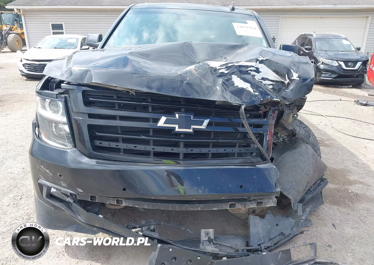 2019 Chevrolet Suburban Lt VIN:1GNSKHKC8KR144667 - 6