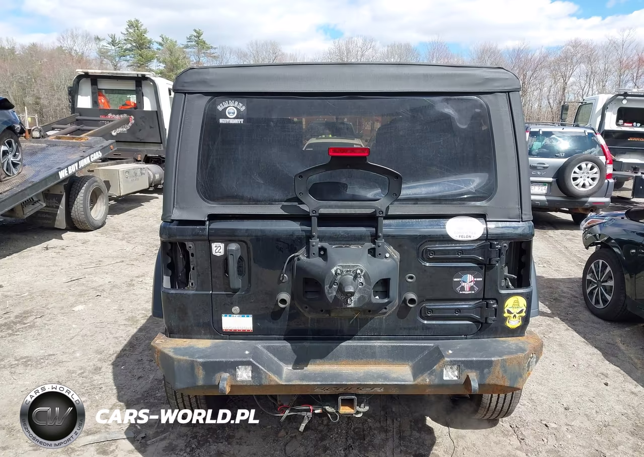2020 Jeep Wrangler Unlimited Sport 4X4 VIN:1C4HJXDGXLW282360 - 16