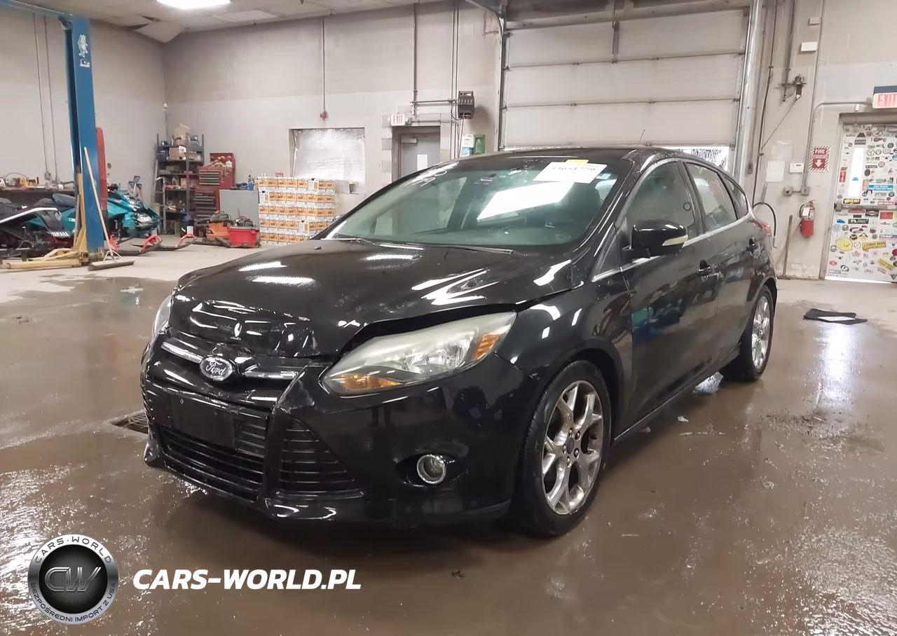2014 Ford Focus Titanium VIN:1FADP3N20EL158925 - 2