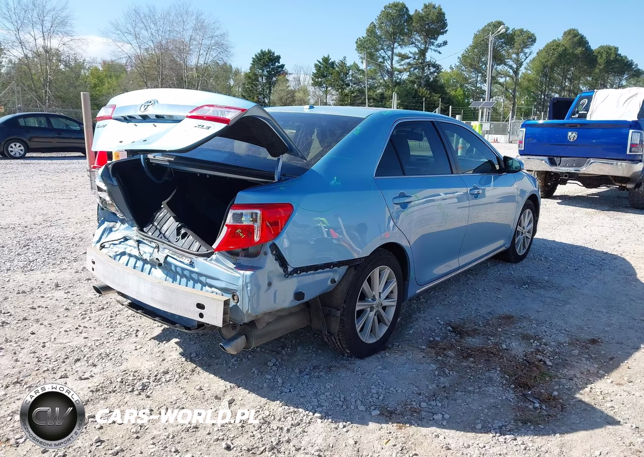 2013 Toyota Camry Xle V6 VIN:4T1BK1FK4DU527812 - 4