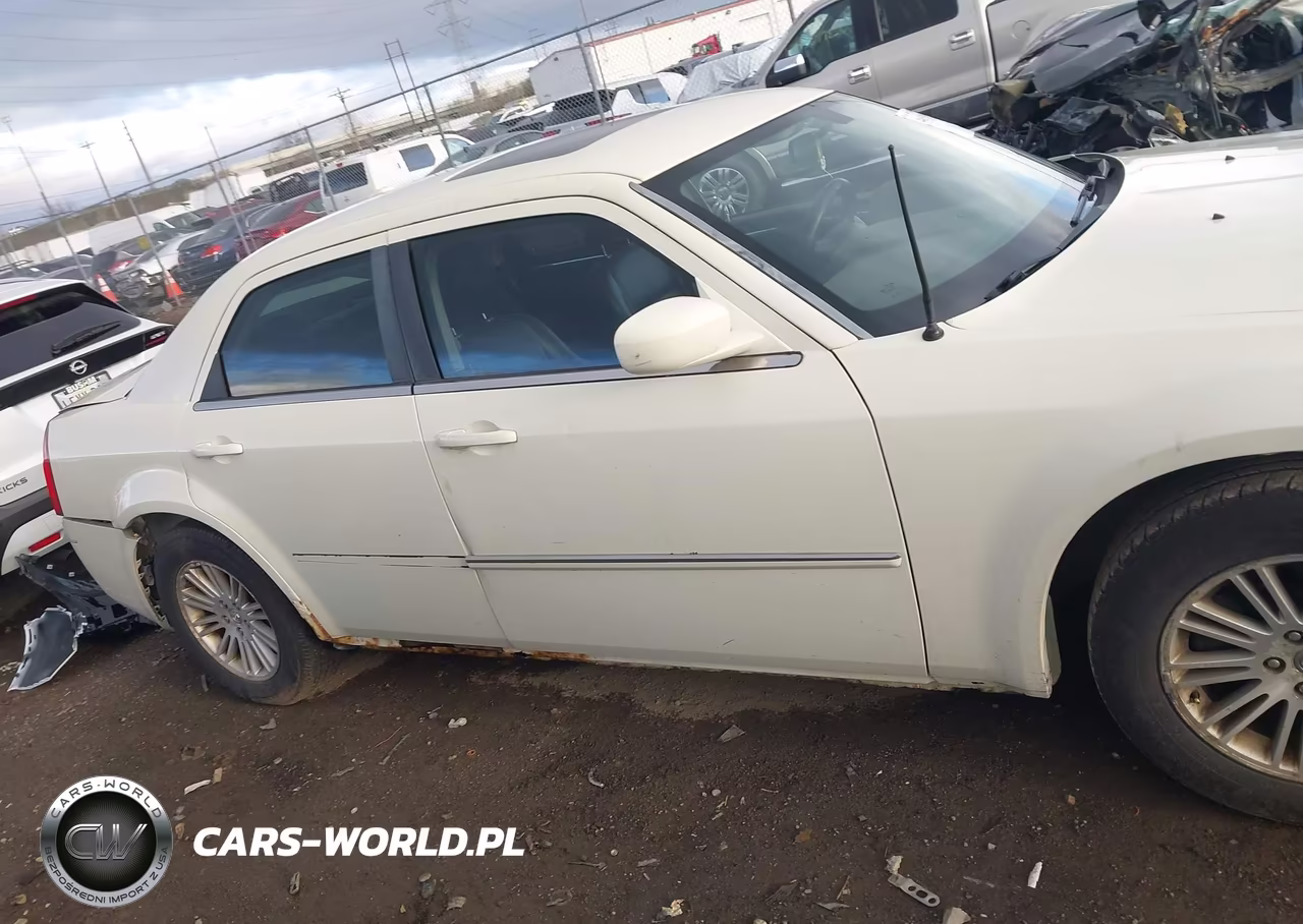 2008 Chrysler 300 Touring VIN:2C3KA53GX8H125224 - 13