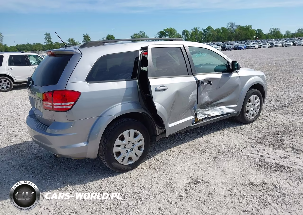 2018 Dodge Journey Se VIN:3C4PDCAB6JT218338 - 4