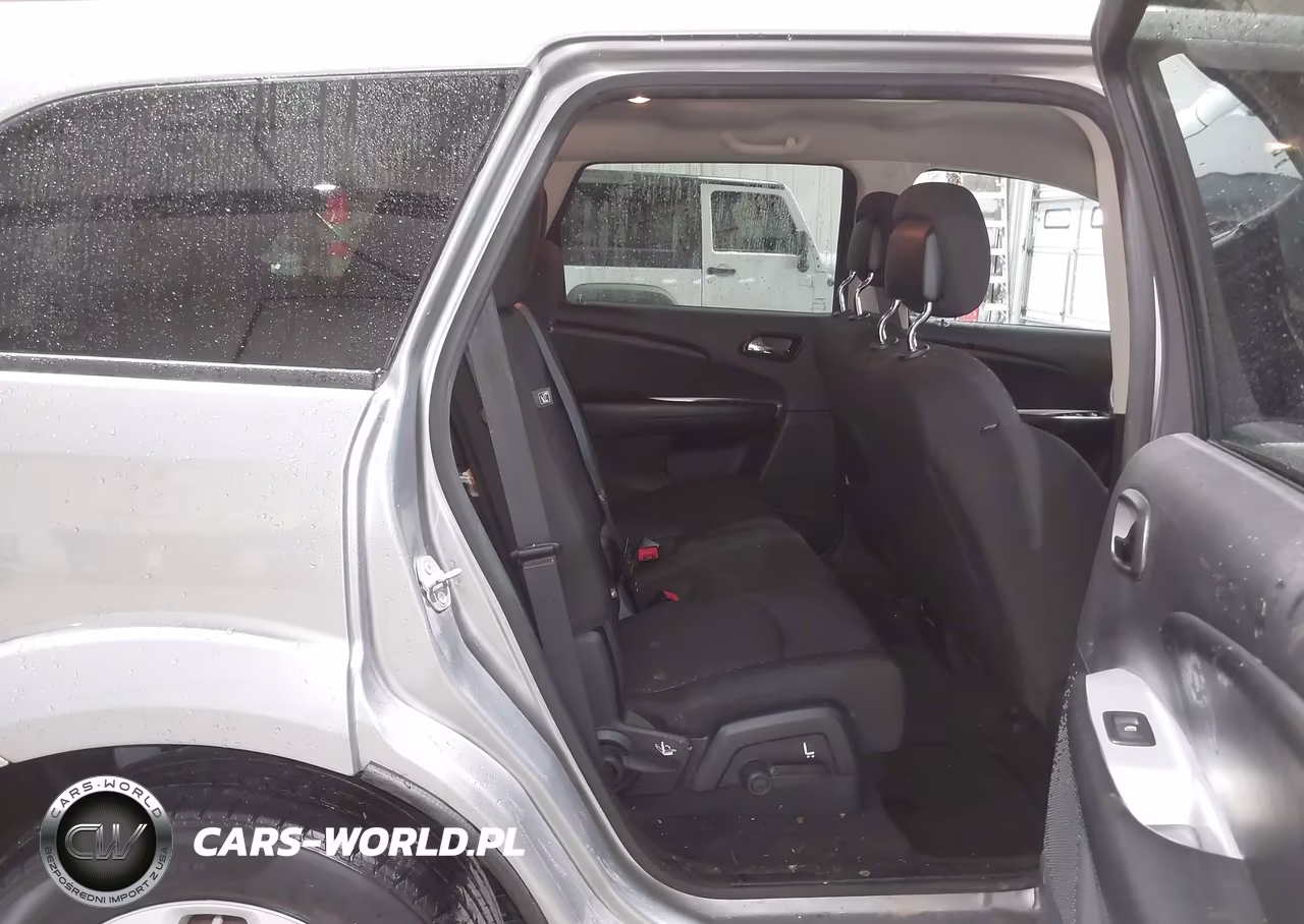 2018 Dodge Journey Se VIN:3C4PDCAB6JT218338 - 8