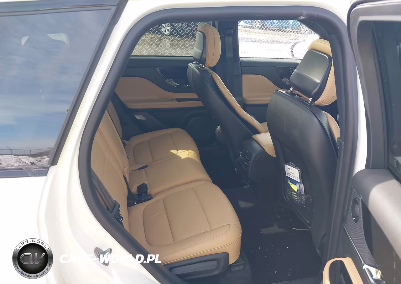 2023 Lincoln Corsair Reserve VIN:5LMCJ2DA7PUL23997 - 8