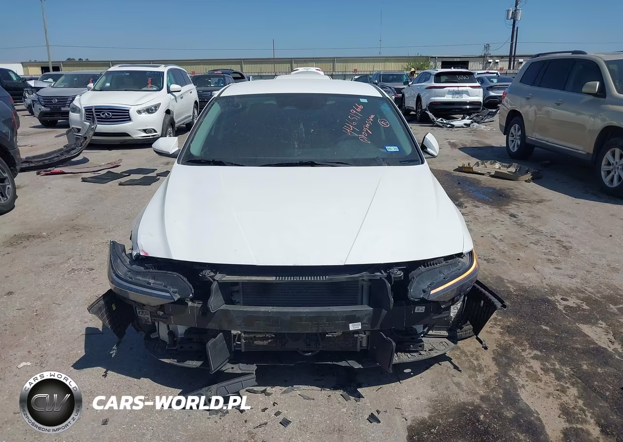 2024 Hyundai Elantra Hybrid Blue VIN:KMHLM4DJ7RU094990 - 12