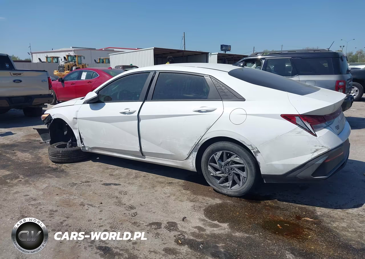 2024 Hyundai Elantra Hybrid Blue VIN:KMHLM4DJ7RU094990 - 14