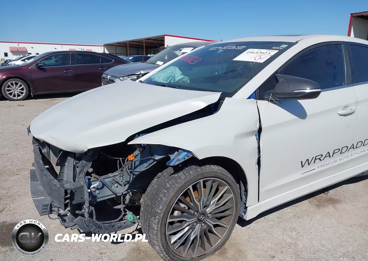 2018 Hyundai Elantra Sport VIN:KMHD04LB8JU485208 - 6