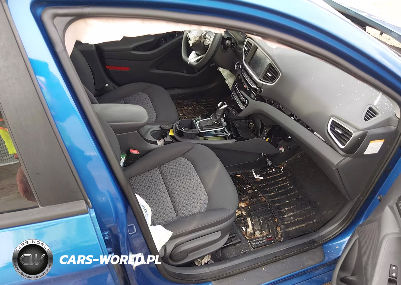 2018 Hyundai Ioniq Hybrid Blue VIN:KMHC65LC4JU065194 - 5