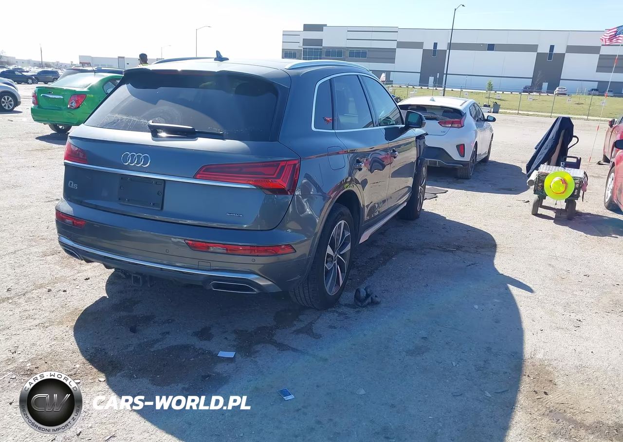 2022 Audi Q5 Premium Plus 45 Tfsi S Line Quattro S Tronic VIN:WA1EAAFY6N2113723 - 4