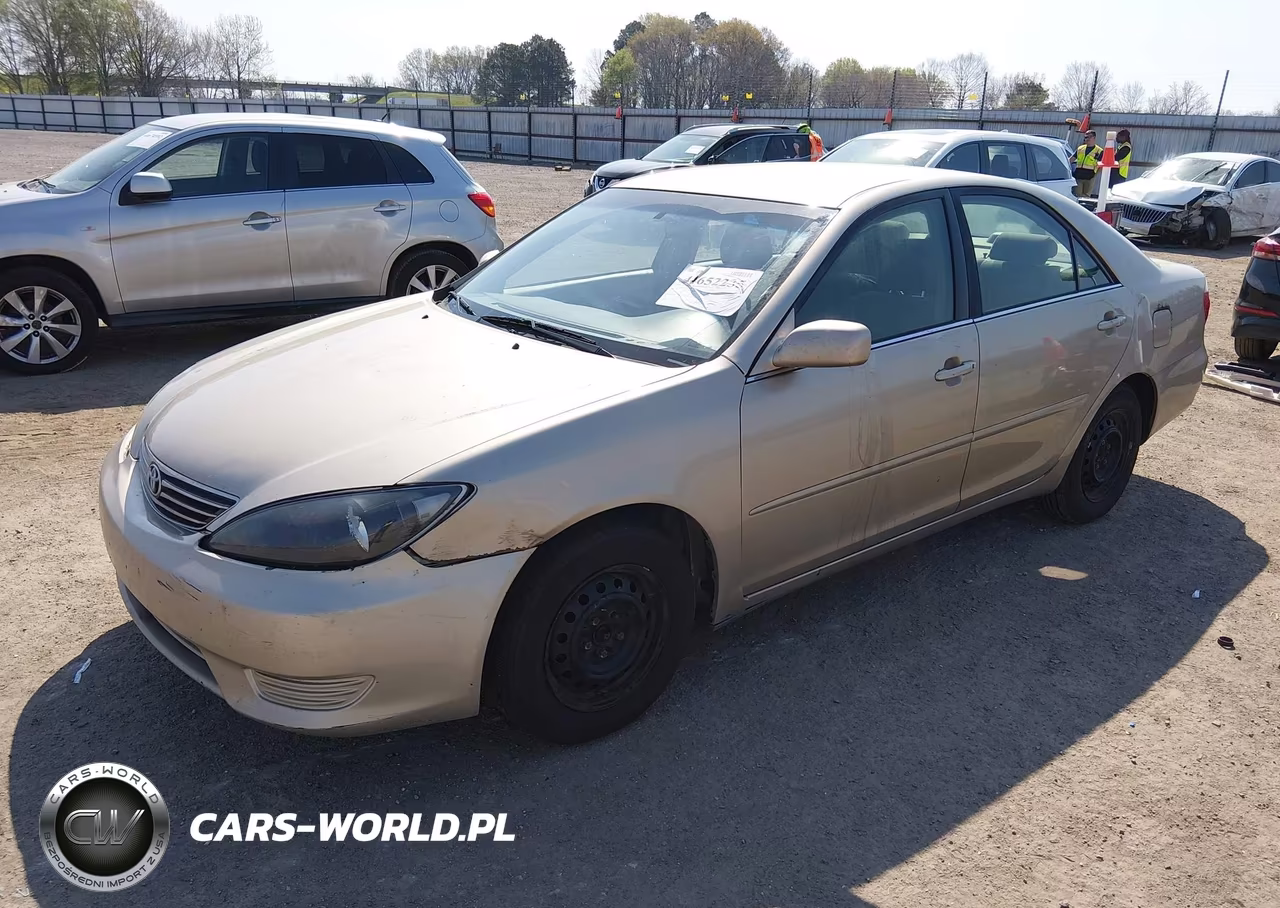 2005 Toyota Camry Le VIN:4T1BE32K95U952582 - 2