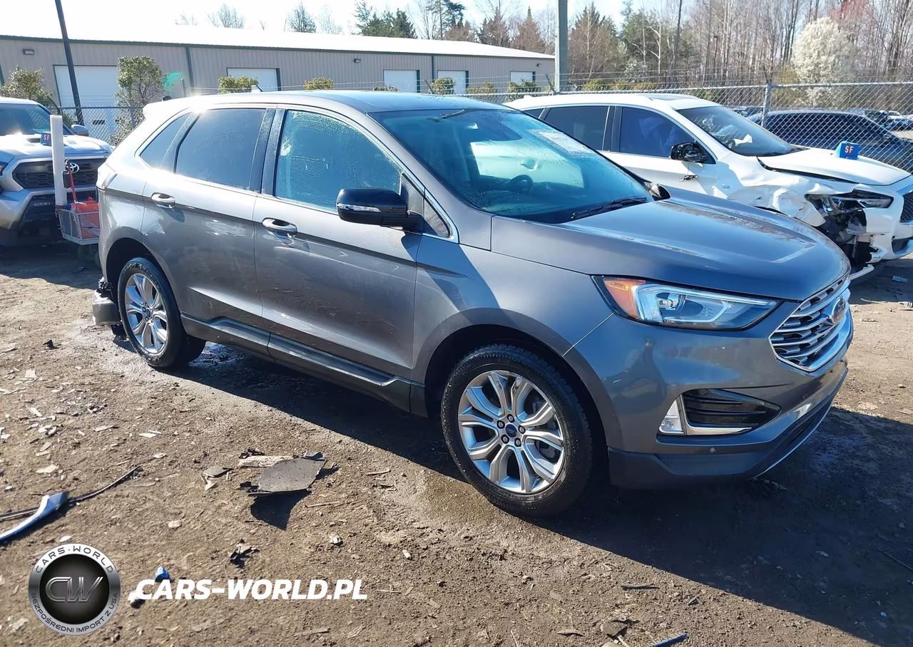 2022 Ford Edge Titanium