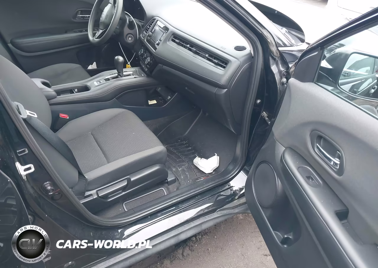 2019 Honda Hr-V Lx VIN:3CZRU6H3XKG715261 - 5