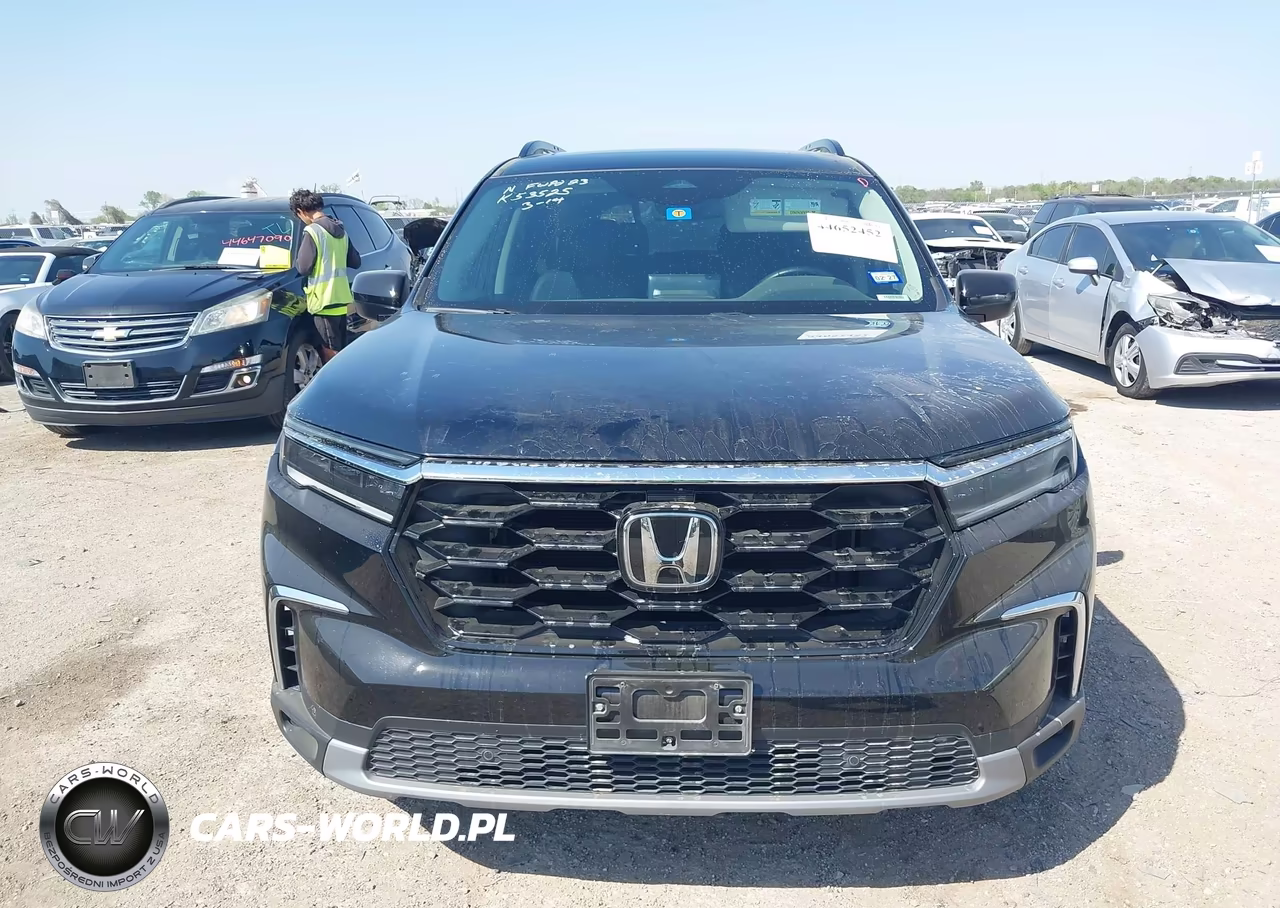 2024 Honda Pilot Touring VIN:5FNYG1H70RB040051 - 11