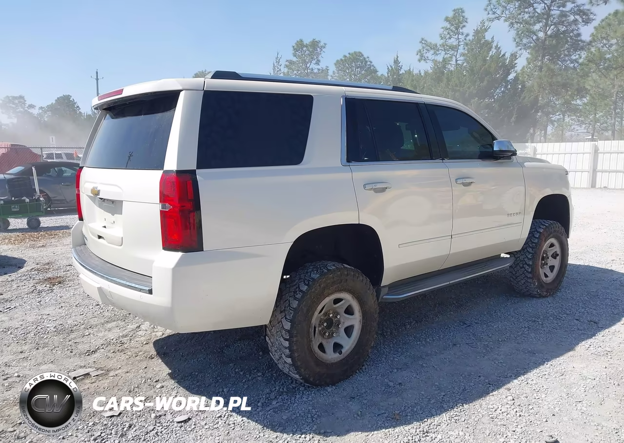 2015 Chevrolet Tahoe Ltz VIN:1GNSCCKC5FR305630 - 4
