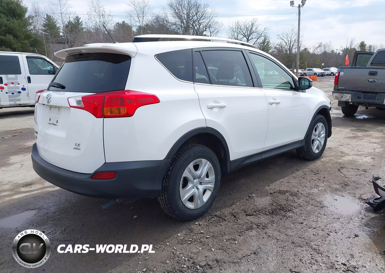 2015 Toyota Rav4 Le VIN:JTMBFREV5FJ038911 - 4