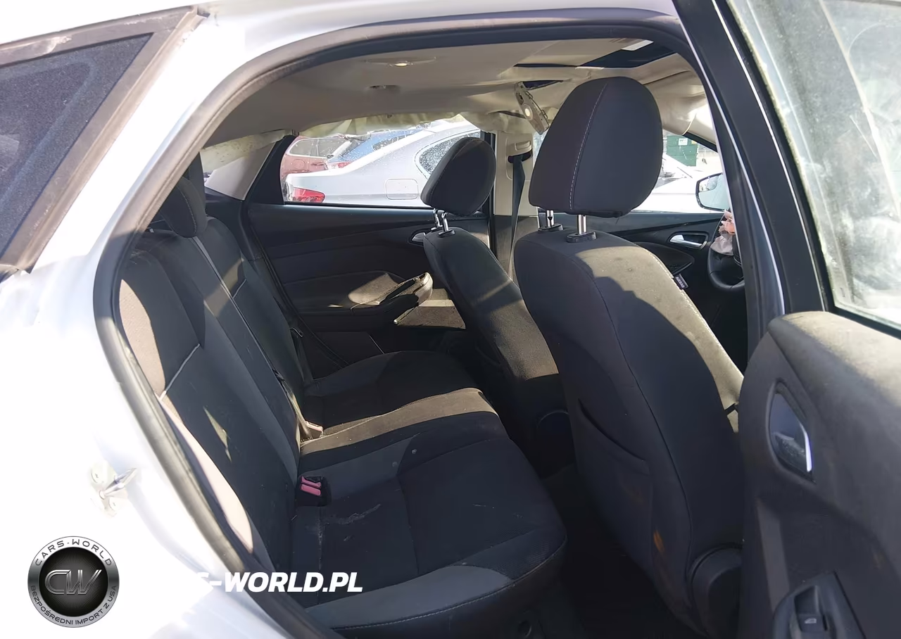 2014 Ford Focus Se VIN:1FADP3K20EL345750 - 8