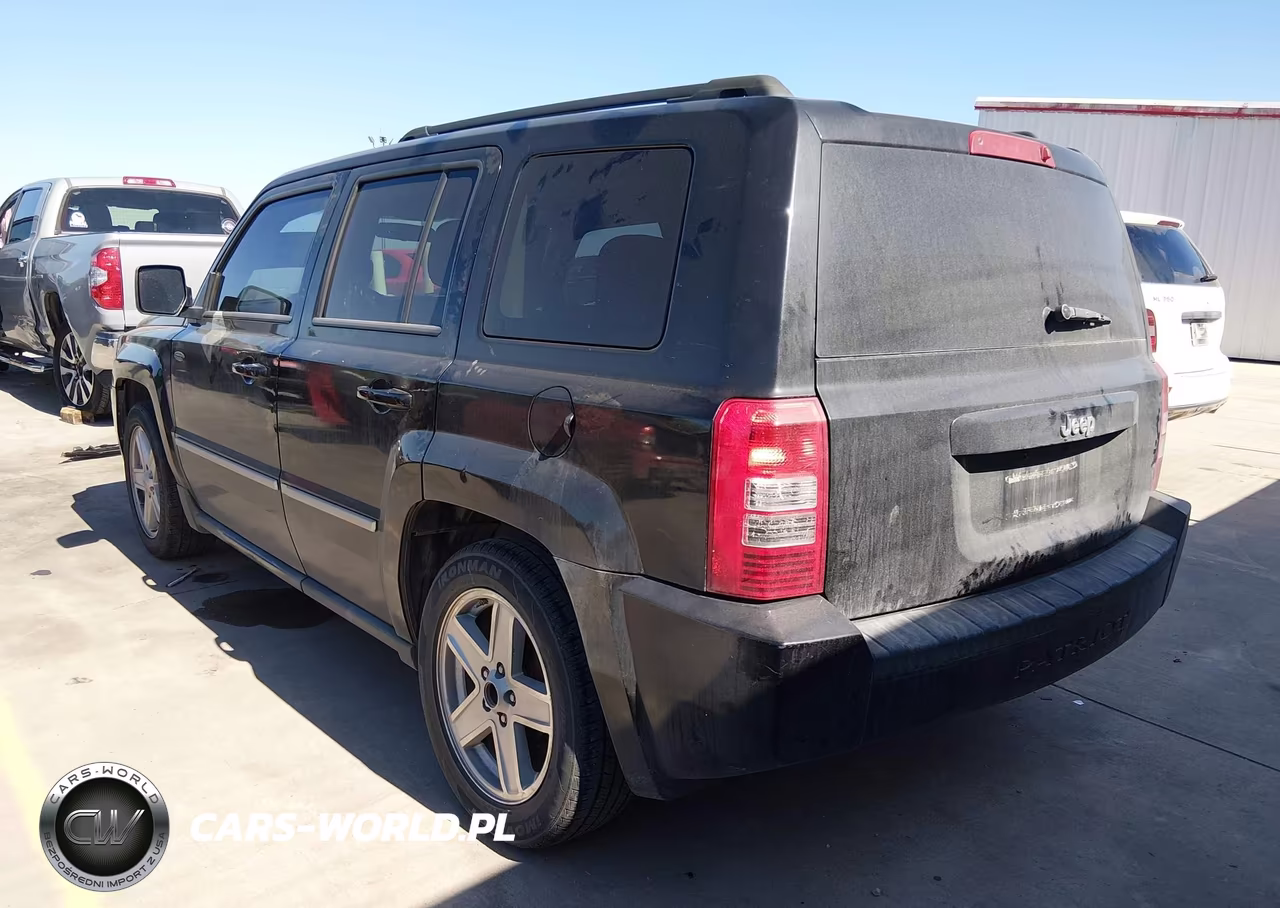 2010 Jeep Patriot Sport VIN:1J4NT1GB0AD620992 - 3