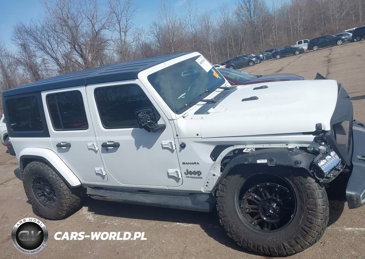 2018 Jeep Wrangler Unlimited Sahara 4X4 VIN:1C4HJXEG4JW109929 - 12