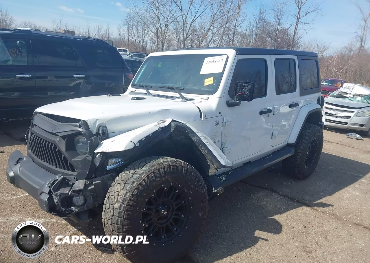 2018 Jeep Wrangler Unlimited Sahara 4X4 VIN:1C4HJXEG4JW109929 - 2